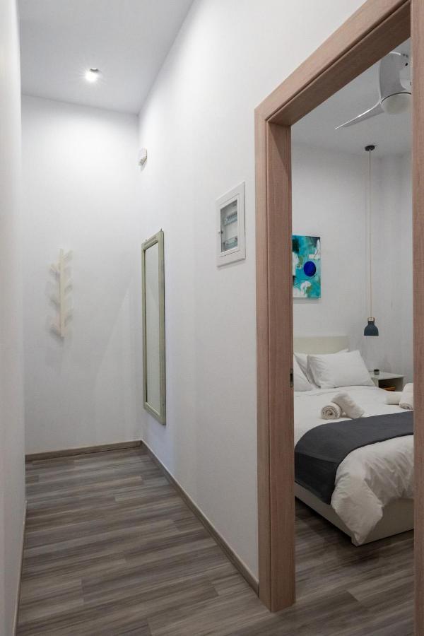 Central Suites Aegina 2 エクステリア 写真