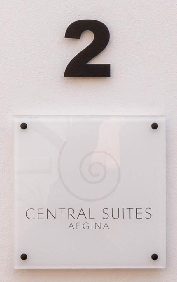 Central Suites Aegina 2 エクステリア 写真