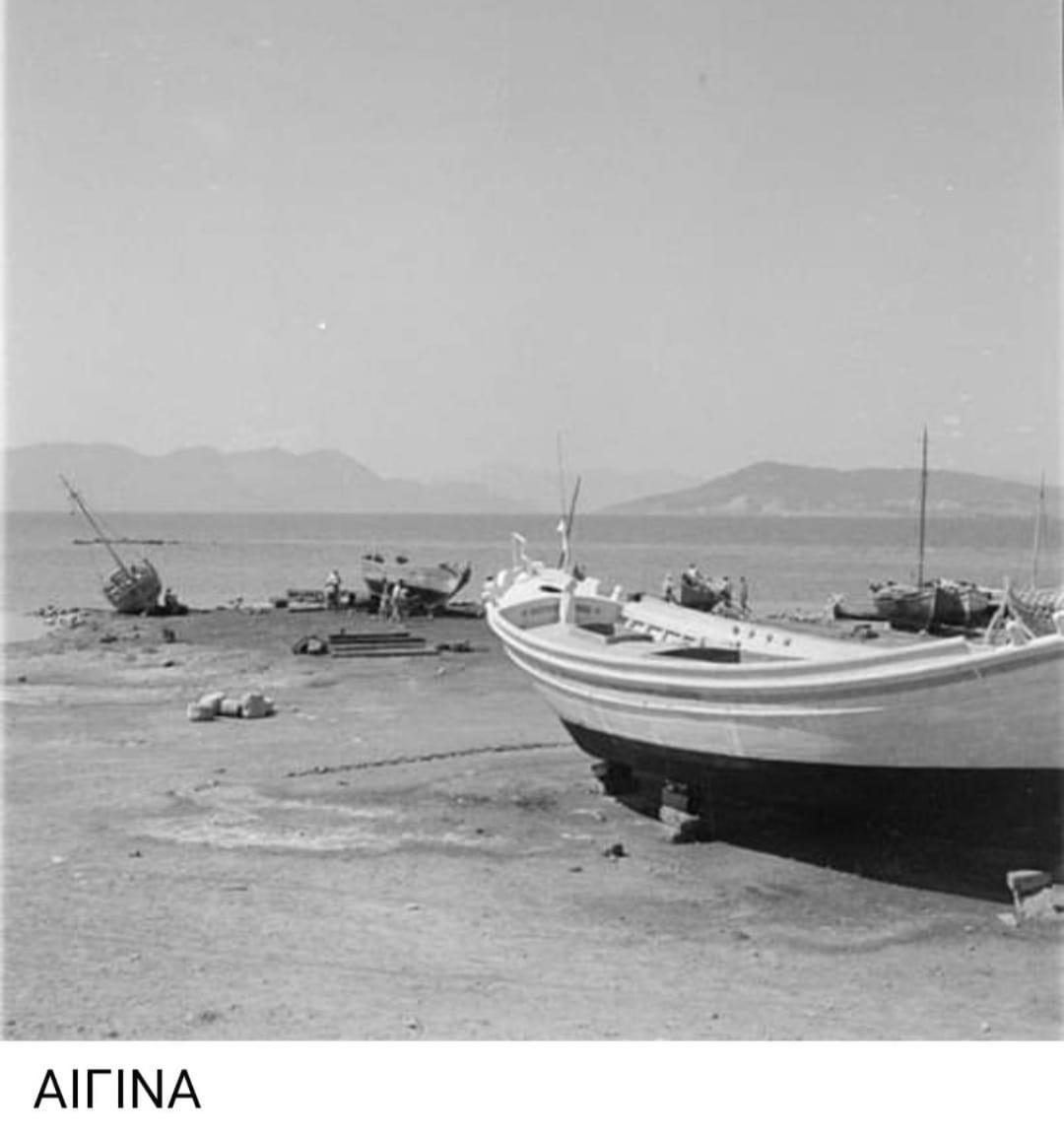 Central Suites Aegina 2 エクステリア 写真