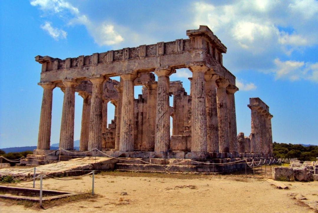 Central Suites Aegina 2 エクステリア 写真
